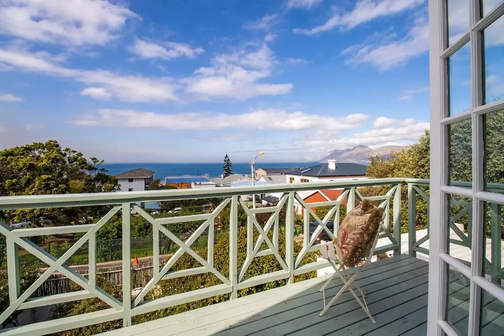 Enchanting Stone-Crafted Home Cape Town 0*,